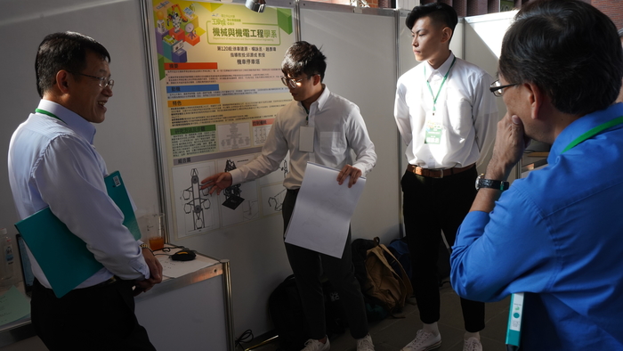 108年度專題成果展圖片