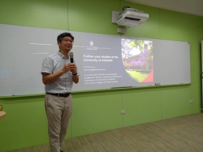 [活動成果照片] 112-1機電系英語角落-To further study at the University of Adelaide圖片