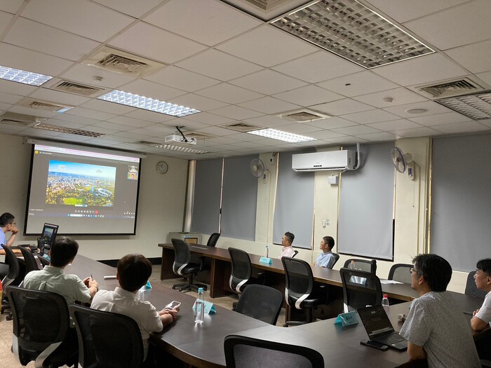[活動成果照片] 112-1機電系英語角落-To further study at the University of Adelaide圖片