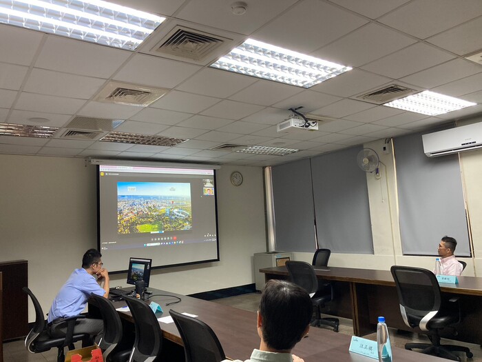 [活動成果照片] 112-1機電系英語角落-To further study at the University of Adelaide圖片