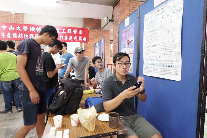 105學年度專題製作成果照片圖片