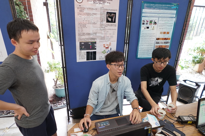 105學年度專題製作成果照片圖片