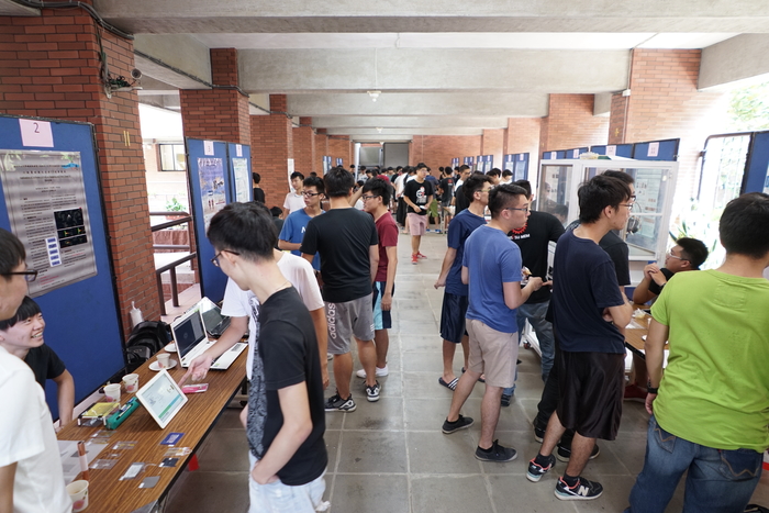 105學年度專題製作成果照片圖片