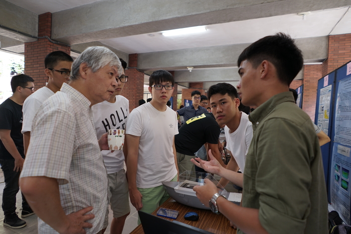 105學年度專題製作成果照片圖片