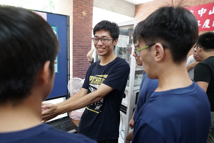 105學年度專題製作成果照片圖片