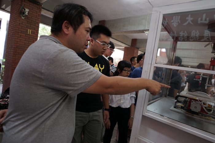 105學年度專題製作成果照片圖片