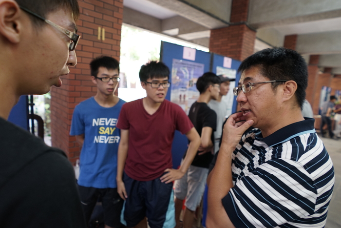 105學年度專題製作成果照片圖片