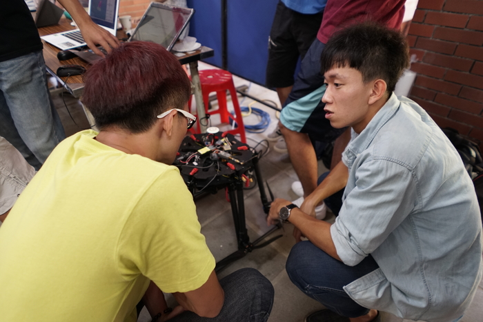 105學年度專題製作成果照片圖片