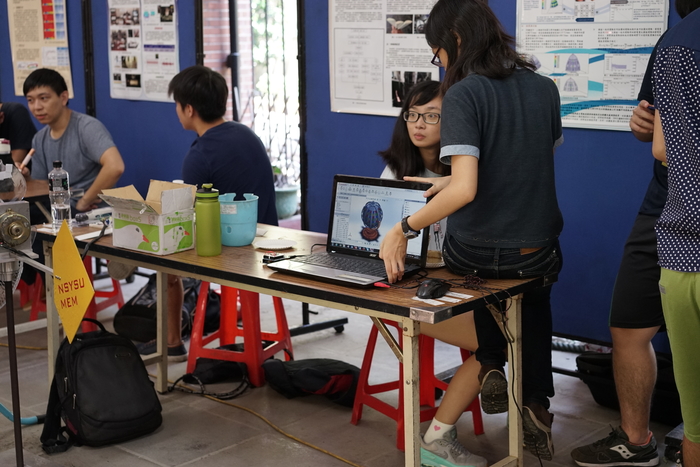 105學年度專題製作成果照片圖片