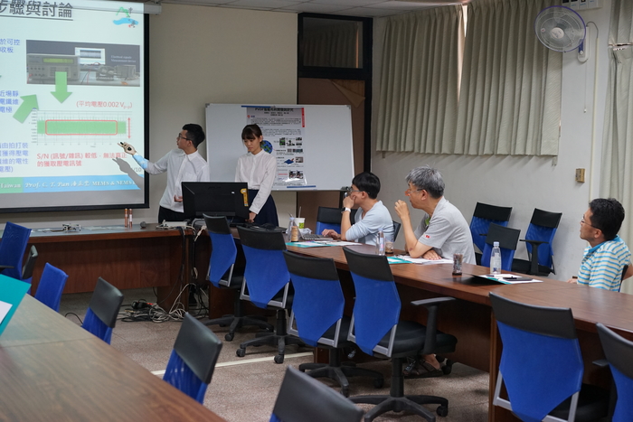 105學年度專題製作成果照片圖片