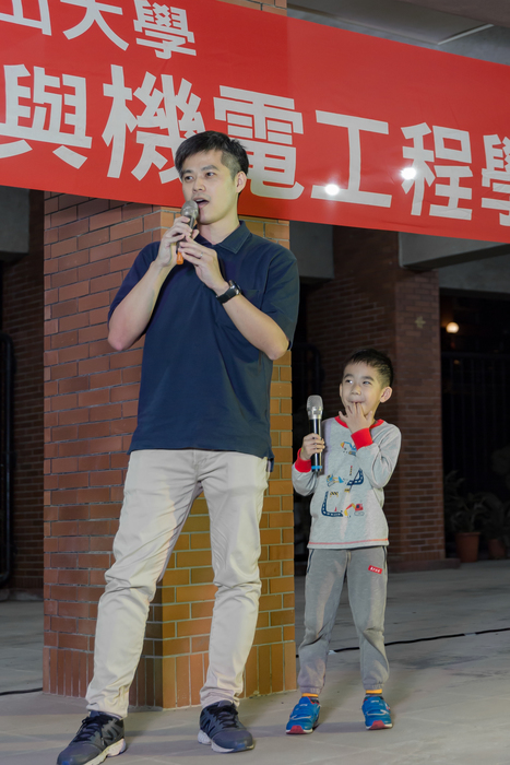 1091216中山機電研究生聖誕晚會圖片