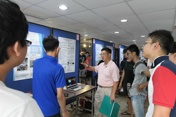 106學年度專題成果展照片圖片