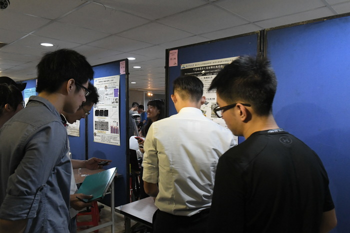 106學年度專題成果展照片圖片